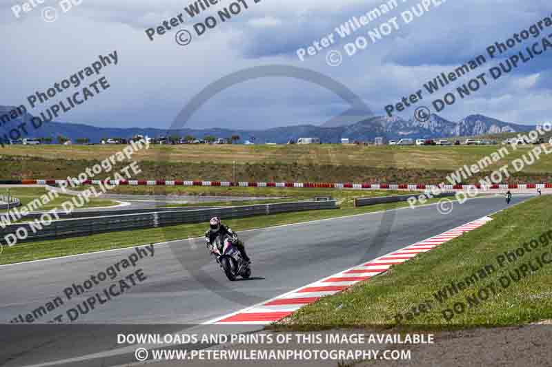 cadwell no limits trackday;cadwell park;cadwell park photographs;cadwell trackday photographs;enduro digital images;event digital images;eventdigitalimages;navarra;no limits trackdays;peter wileman photography;racing digital images;trackday digital images;trackday photos